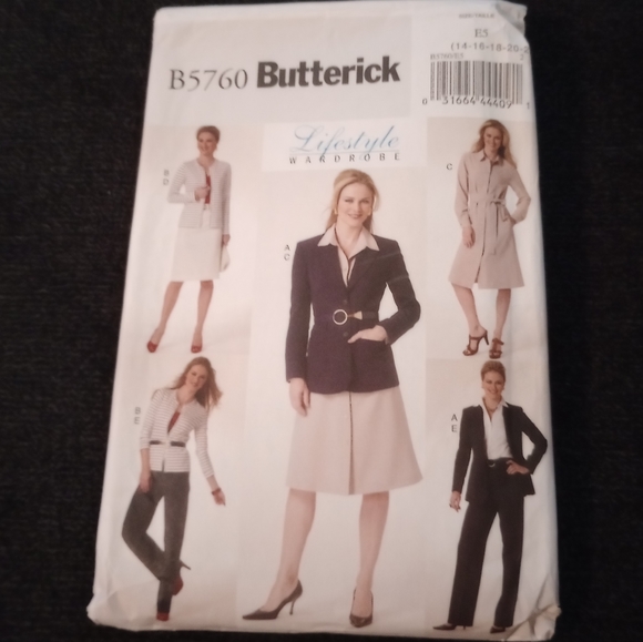 UNCUT sewing patterns - Picture 8 of 9